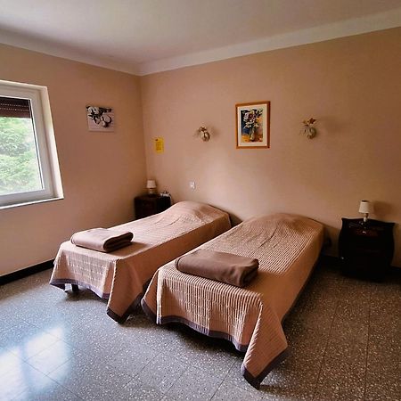 La Maison Du Soleil Saint-Gauderic ภายนอก รูปภาพ