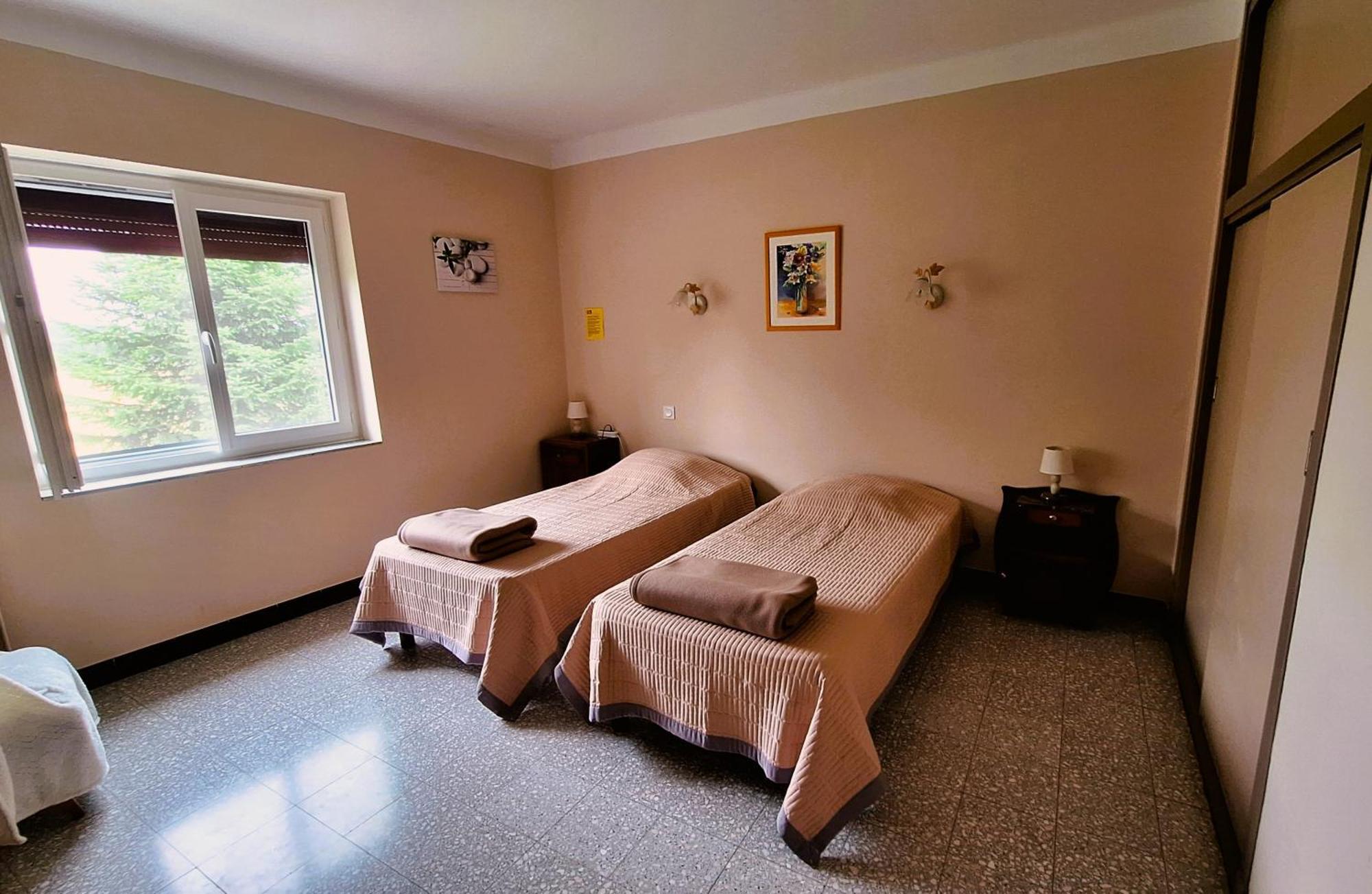 La Maison Du Soleil Saint-Gauderic ภายนอก รูปภาพ