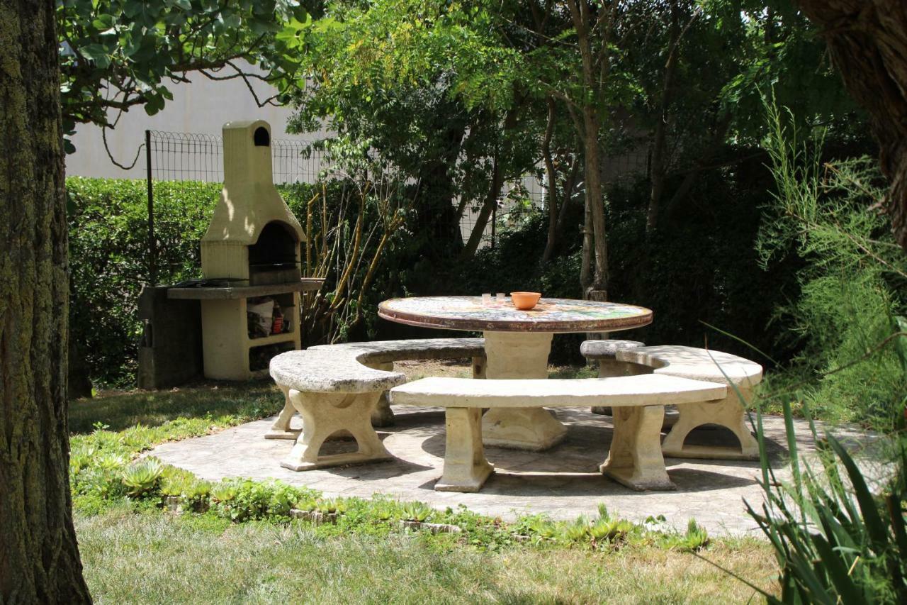 La Maison Du Soleil Saint-Gauderic ภายนอก รูปภาพ